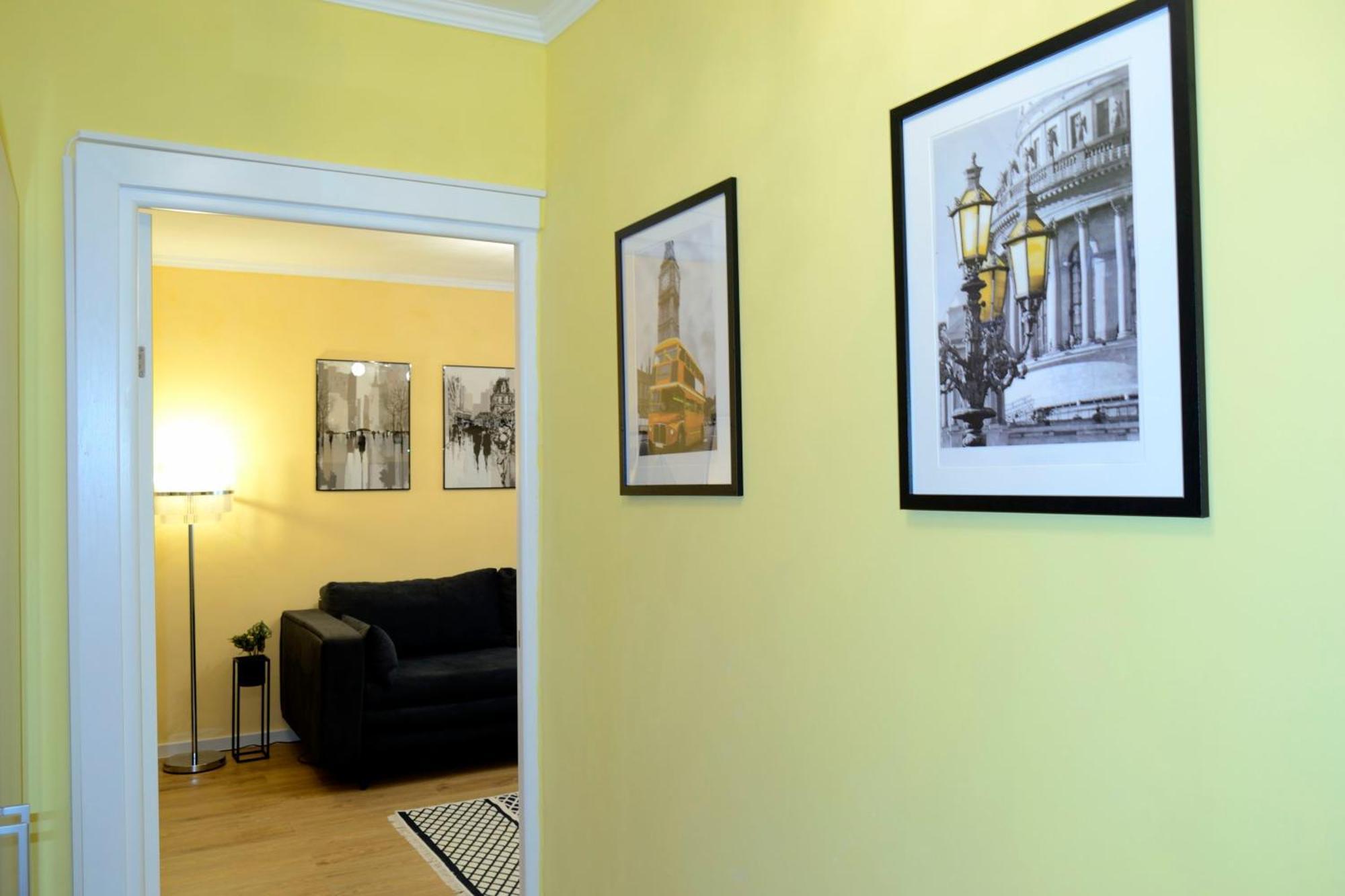 Cozy 2 Rooms Apartment Drumul Taberei Bucarest Exterior foto
